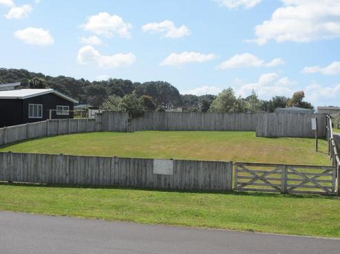 131 The Fairway, Matarangi