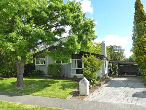 32 James Cook Street, Havelock North