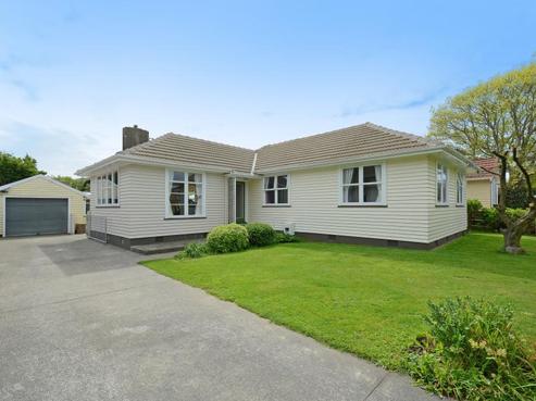 48 Sheridan Crescent, Trentham