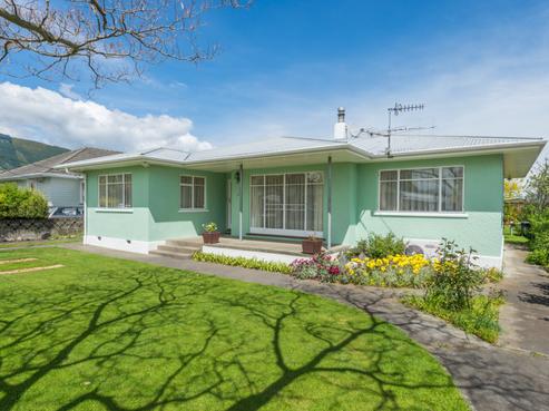 4 Tainui Street, Stoke