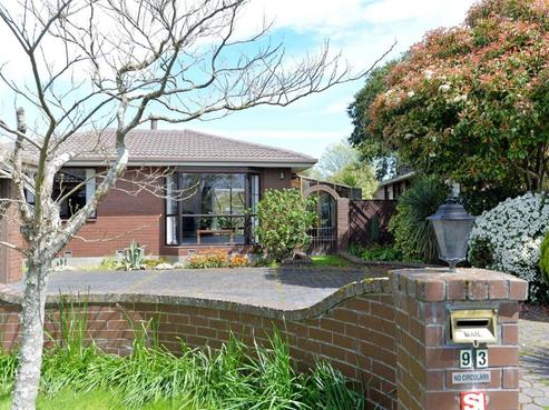 93 Royal Park Drive, Parklands
