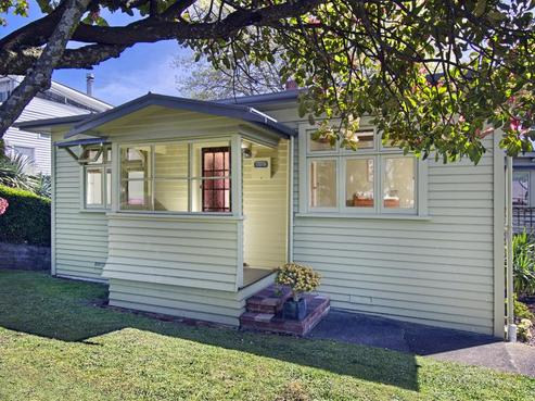 128 Western Springs Road, Morningside