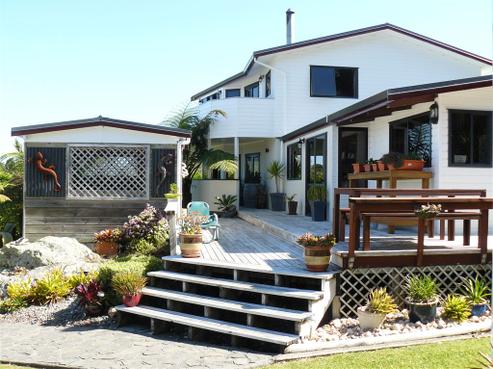 51 Ocean Beach Road, Tairua