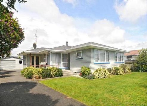 44 Queenwood Road, Levin