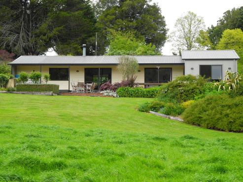 2081 Arapuni Road, Pukeatua