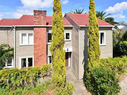1/307 Lake Road, Hauraki