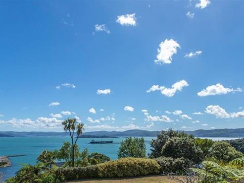 51 Walter Road, Lowry Bay