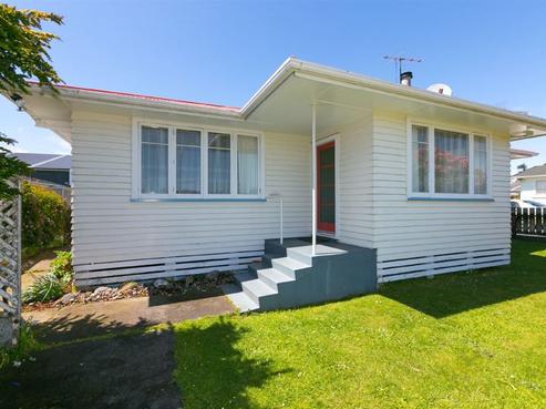13 Kahikatea Street, Inglewood