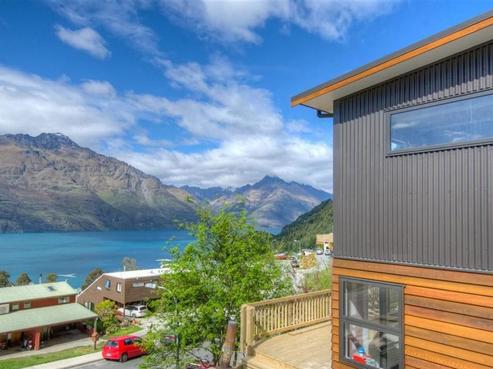35 Dart Place, Fernhill/Sunshine Bay
