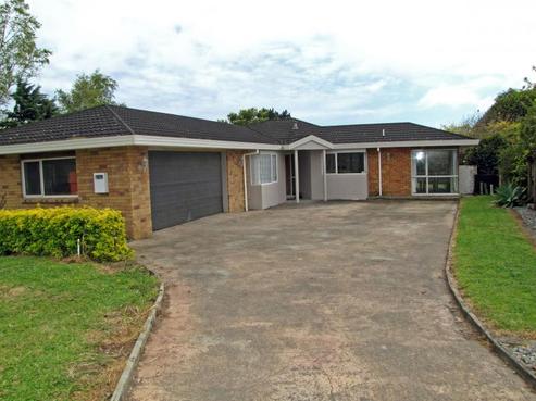 4A Kapu Grove, Whalers Gate