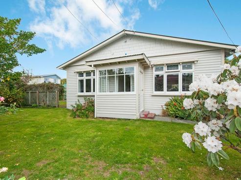 8 Titoki Street, Alicetown