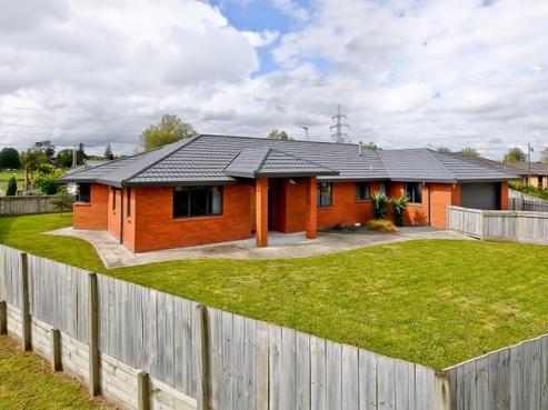 1 Saint Johns Avenue, Hamilton East