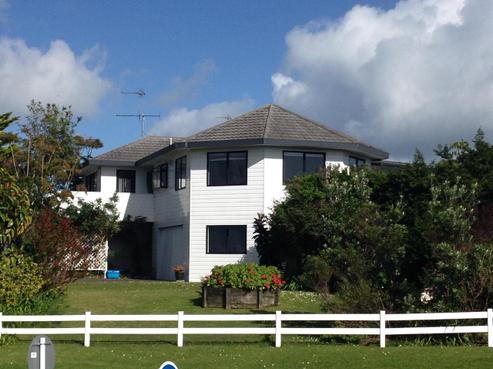 2 Alec Craig Way, Gulf Harbour