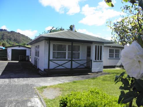 133 Clayton Road, Mangakakahi