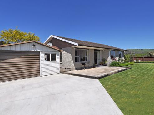 87 Bayswater Crescent, Bromley
