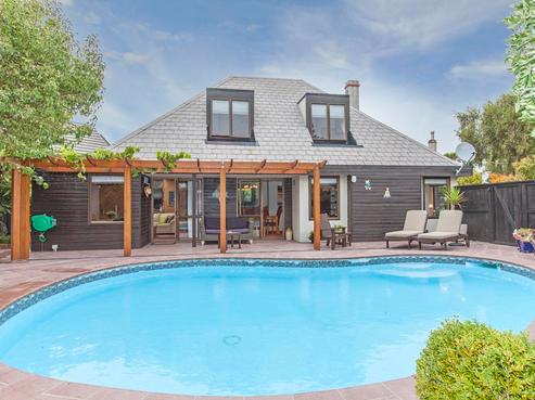 81B Pretoria Street, Central Hutt