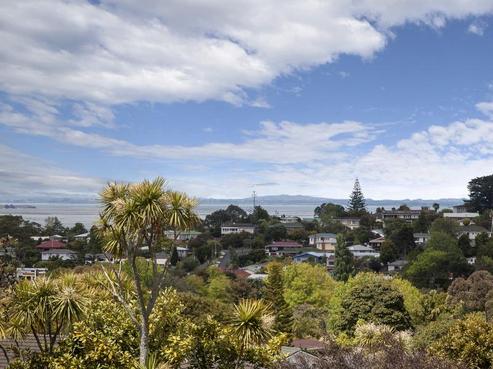 144 Golf Road, Titirangi