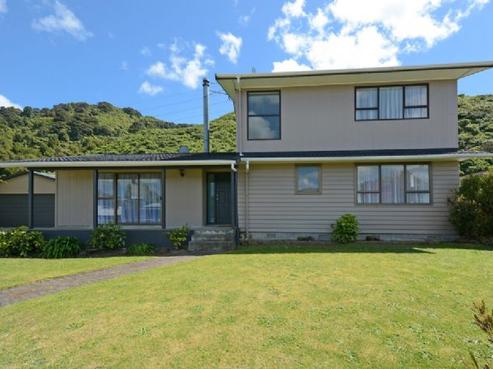 8 Utah Grove, Totara Park