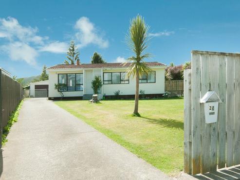 24 Harrison Crescent, Avalon