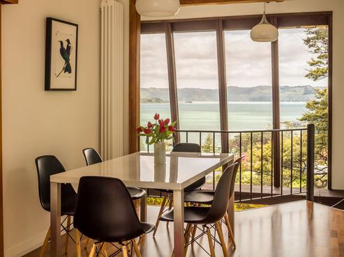 5 Huia Road, Days Bay