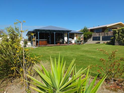 9 Ascot Road, Weston