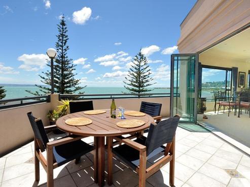 3 Charles Street, Westshore