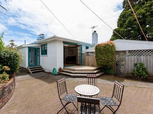 17 Davies Road, Hurdon