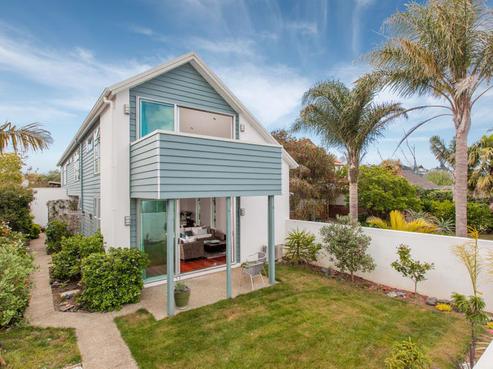 17A Harbour View Road, Point Chevalier