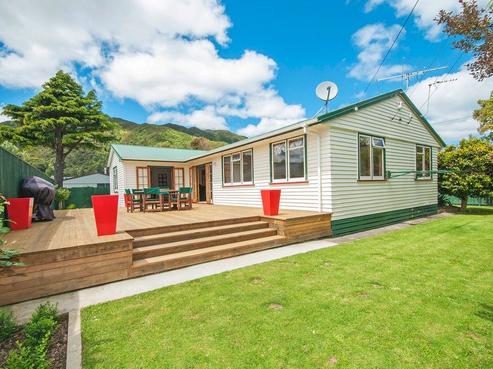 10 Whakataki Grove, Waiwhetu
