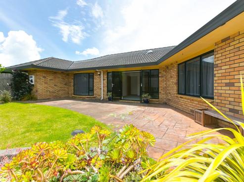 8 Frank Frethey Place, Highlands Park