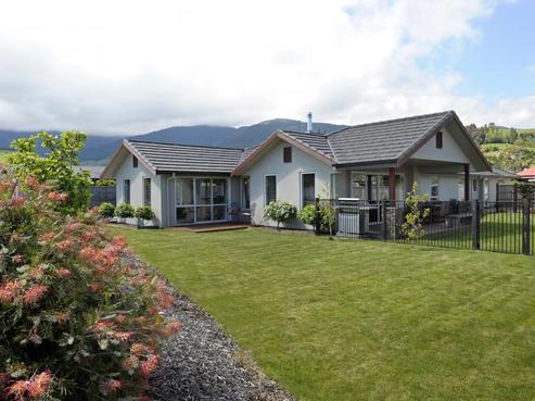 24 Woodstock Place, Stoke
