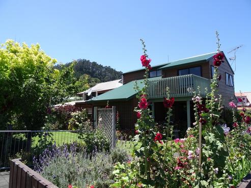 114 Wilson Street, Thames