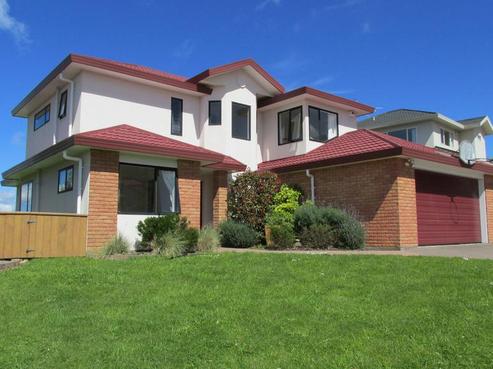 2 Bennett Grove, Newlands