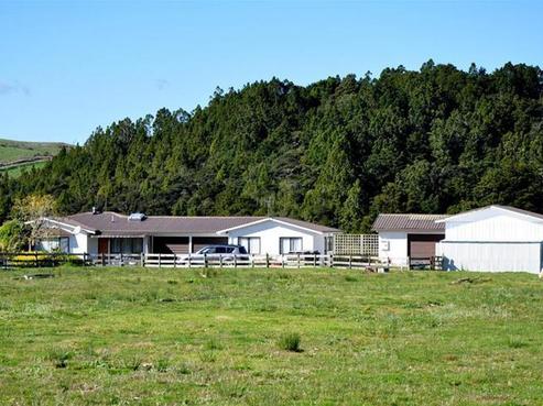 2085 Paparoa Valley Road, Paparoa