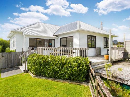 20 Cambridge Road, Riverhead