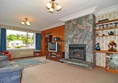 22 Centennial Avenue, Helensburgh