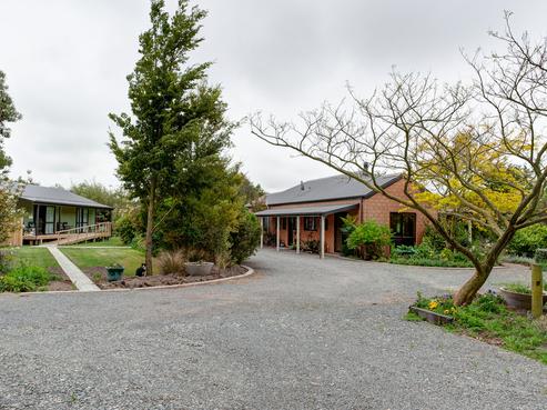 190 Milltown Road, Southbridge