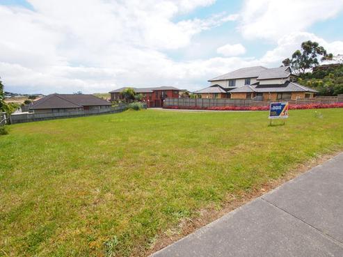 4 Lough Derg Place, Pinehill