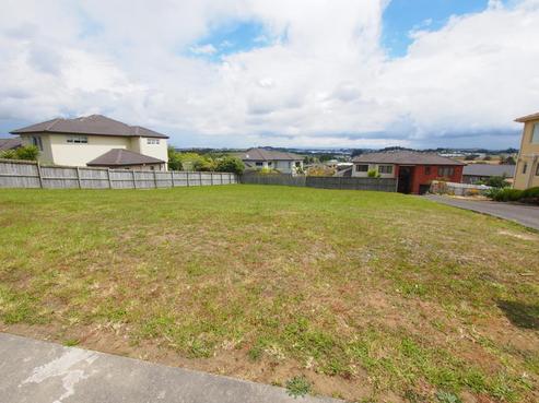 38 Ballymore Drive, Pinehill