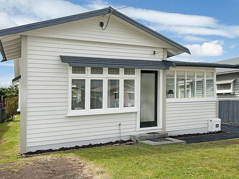 6 Collins Street, Petone