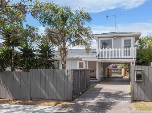 30 Eastern Beach Road, Eastern Beach