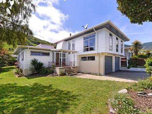 27 Rainbow Drive, Atawhai
