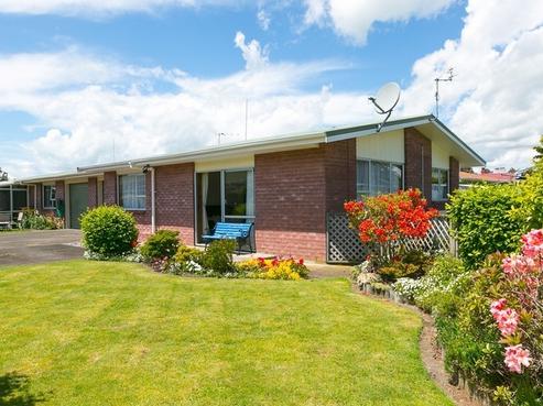 2/3 Te Whena Place, Waitara