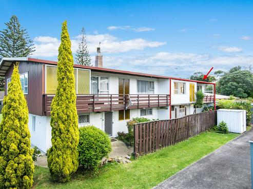 4/15 Omana Road, Milford