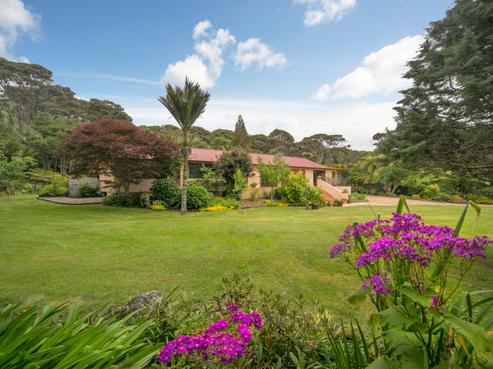 20 Cochran Road, Oratia