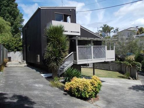 1/663A Beach Road, Rothesay Bay