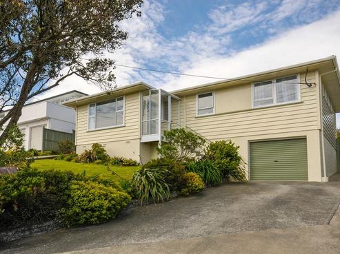 107 Buckley Road, Southgate