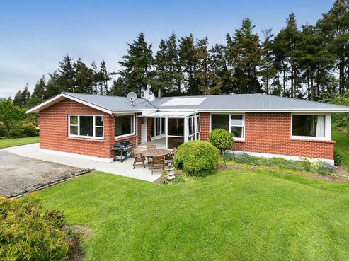 67 Douglas Road, Milton