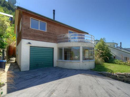17 Dart Place, Fernhill/Sunshine Bay