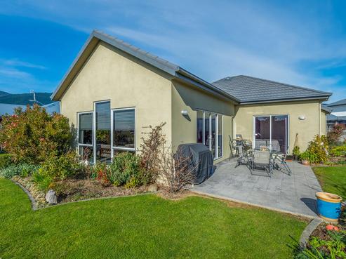 16A Kingsford Drive, Stoke